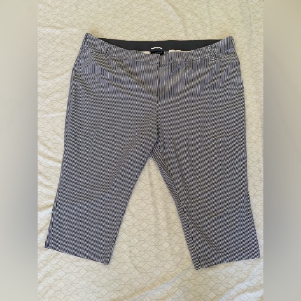 Lane Bryant - The Allie Capri, navy and white stripe